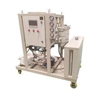 真空滤油机-轴测图 - 副本.jpg